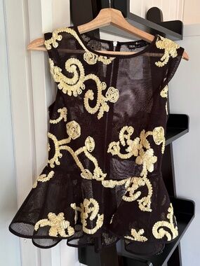 NWT - Mesh + Ribbon Peplum top